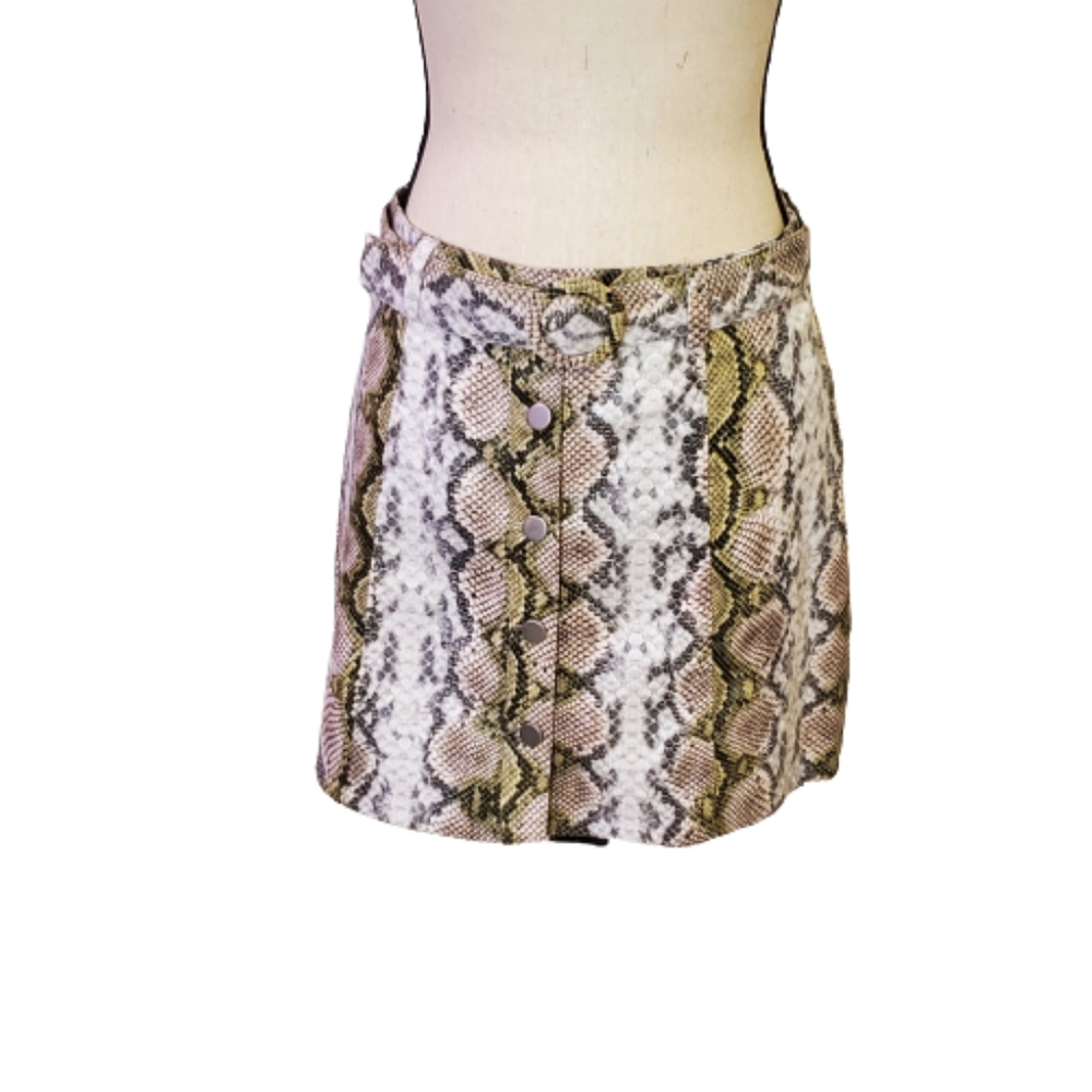 Le Lis Faux Leather Multi-Color Snakeskin Print Mini Skirt, Medium - Picture 5 of 15